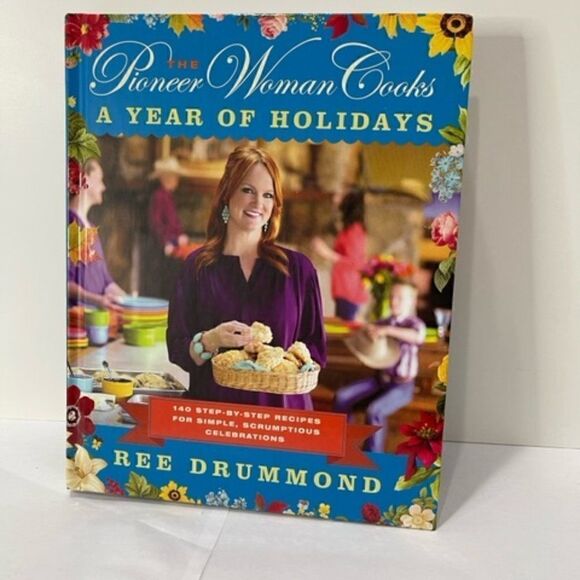 The Pioneer Woman Cooks Cookbook A YEAR OF HOLIDAYS Ree Drummond NEW! Excellent - Picture 1 of 4